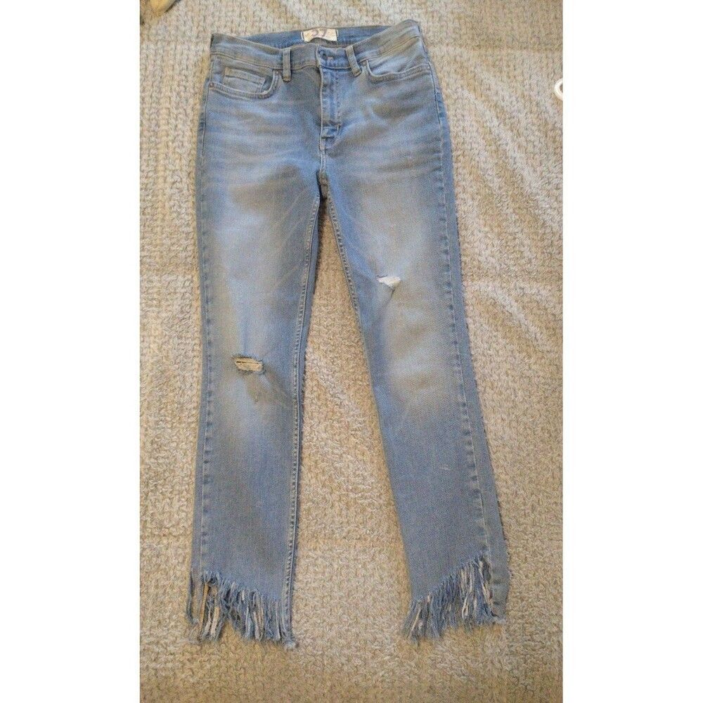 Free people cropped distressed fringed Jeans size 27 Boho Beachy Hippie